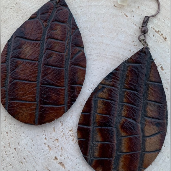 Genuine Brown Alligator Embossed Cowhide Leather Teardrop Lightweight Earrings - Picture 2 of 4